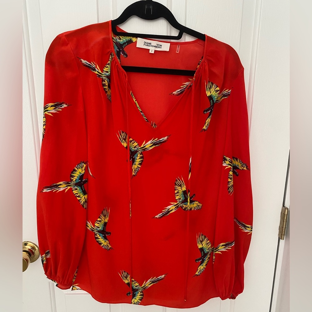 DIANE VON FURSTENBERG Bird Print Silk Blouse Candy Red